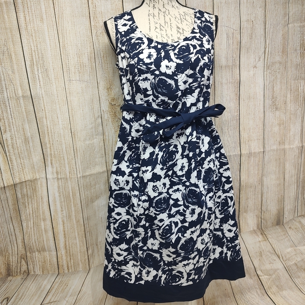 Motherhood Maternity Small Navy and White Floral Midi Dress - Picture 2 of 8